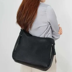 MEGAN - 6895